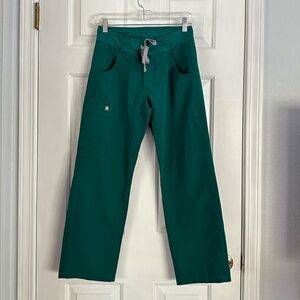 Figs’ Kade Cargo Scrub Pants